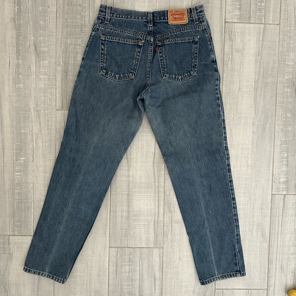 Levi 500 Jeans - Picture 1 of 5